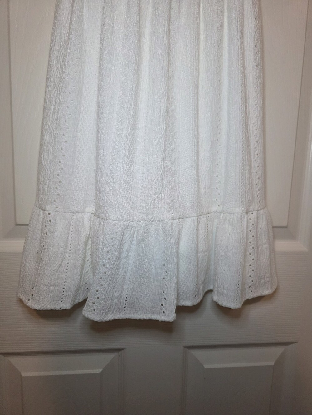 The Childrens Place White Eyelet Cutout Dress Size 10/12 L Ruffle Preppy Minimal - Picture 3 of 7